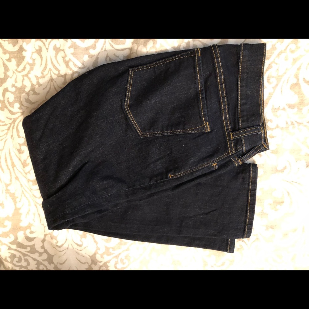 Banana Republic crops
